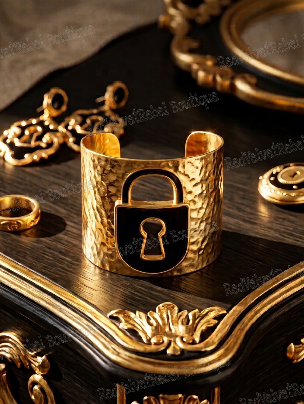 Vintage 80s 90s Skeleton Key Lock Enamel Brutalist Gold Hammered Cuff Bracelet